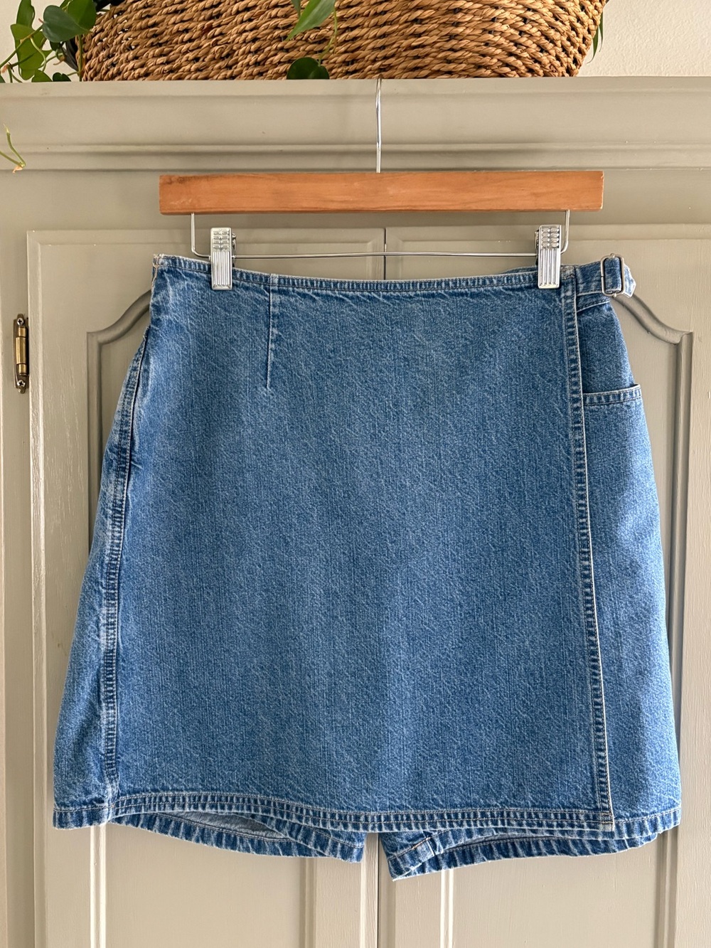 CRAZY‎ HORSE by Liz Claiborne 100% Cotton Jean Skort | Size 12 Petite